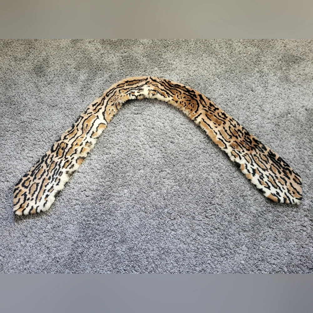 Leopard Print Faux-fur Scarf